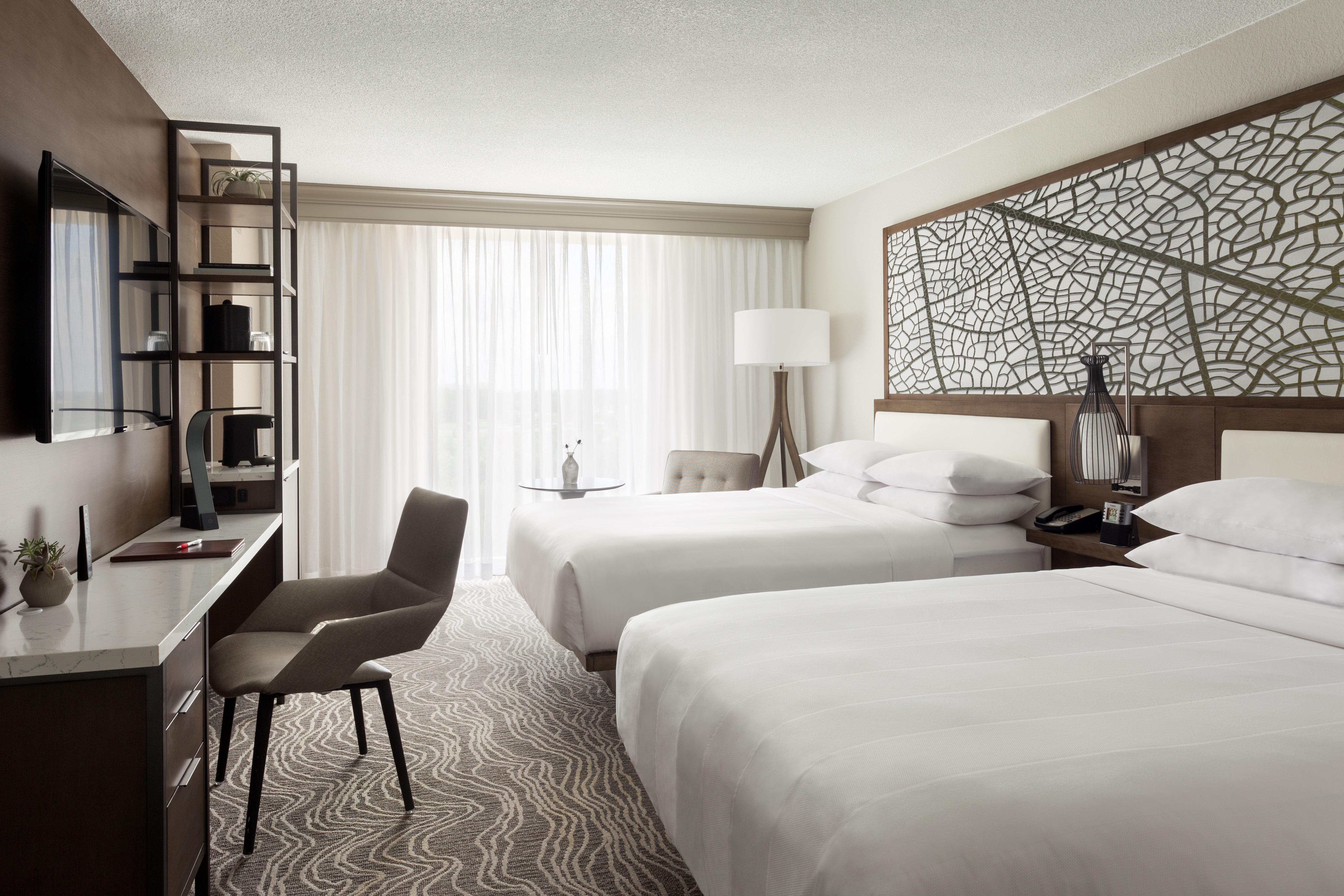 Marriott Orlando Airport Lakeside guest room
